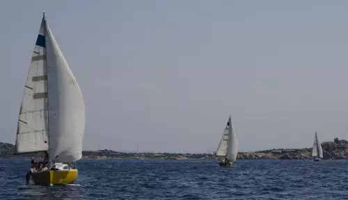 corso-di-vela-per-bambini-ragazzi-e-adulti-centro-velico-orza-ssd-palau-4