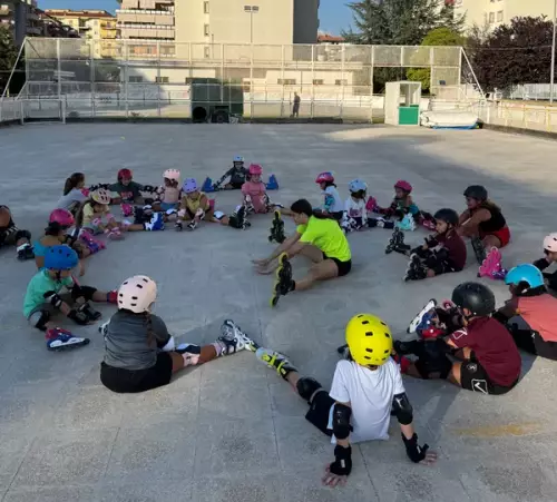 corso-di-pattinaggio-a-rotelle-per-bambini-ragazzi-e-adulti-asd-sport-lab-pontecagnano-faiano
