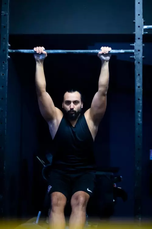 corso-di-calisthenics-per-ragazzi-e-adulti-medusa-gym-fight-n-fitness-roma
